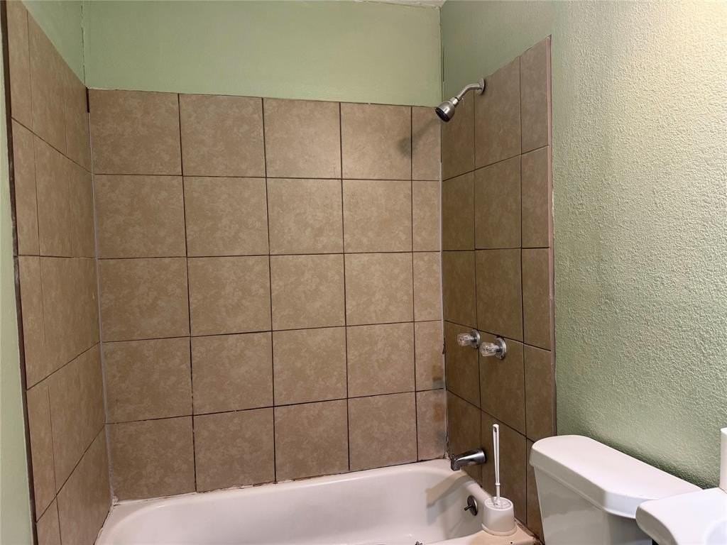 618 Franklin Ave - Photo 6 of 11