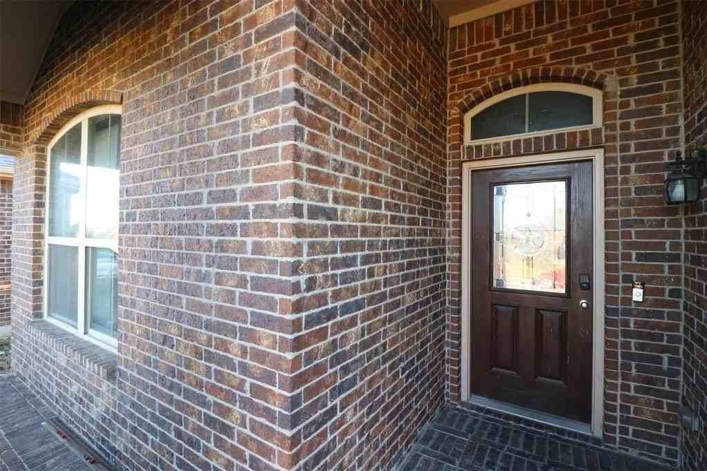 4508 Gunnison Dr - Photo 2 of 17