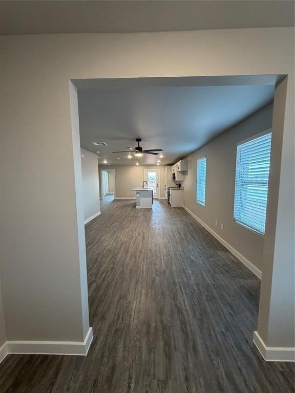 411 Colorado St - Photo 4 of 20