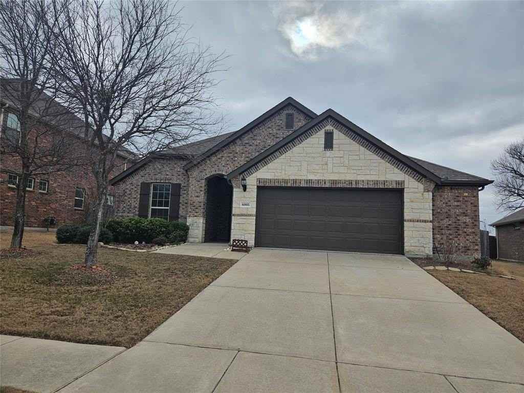 6005 Fremont Dr - Photo 2 of 20