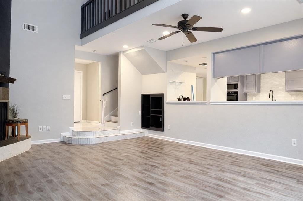 8719 Gladwood Ln - Photo 5 of 8