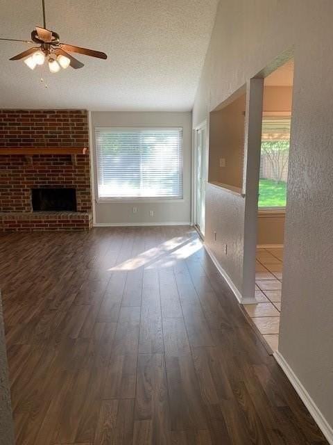 7529 Walnuthill Ct - Photo 7 of 18