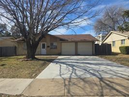 featured image of 2429 Salmon St