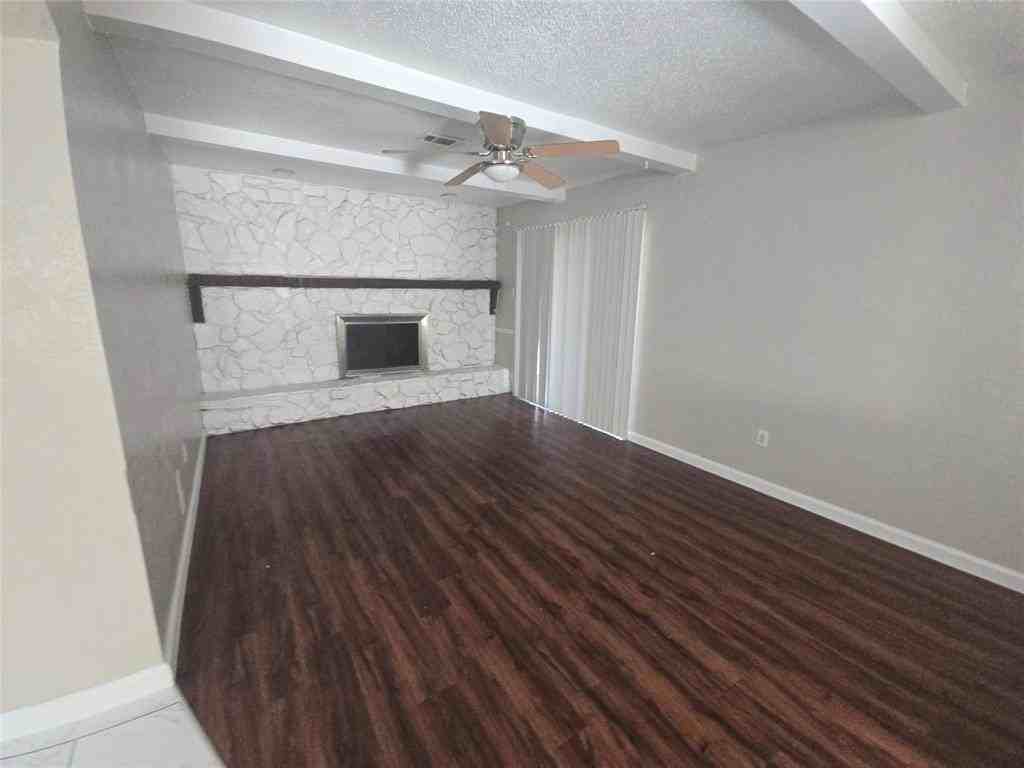 2900 Laramie St - Photo 3 of 18