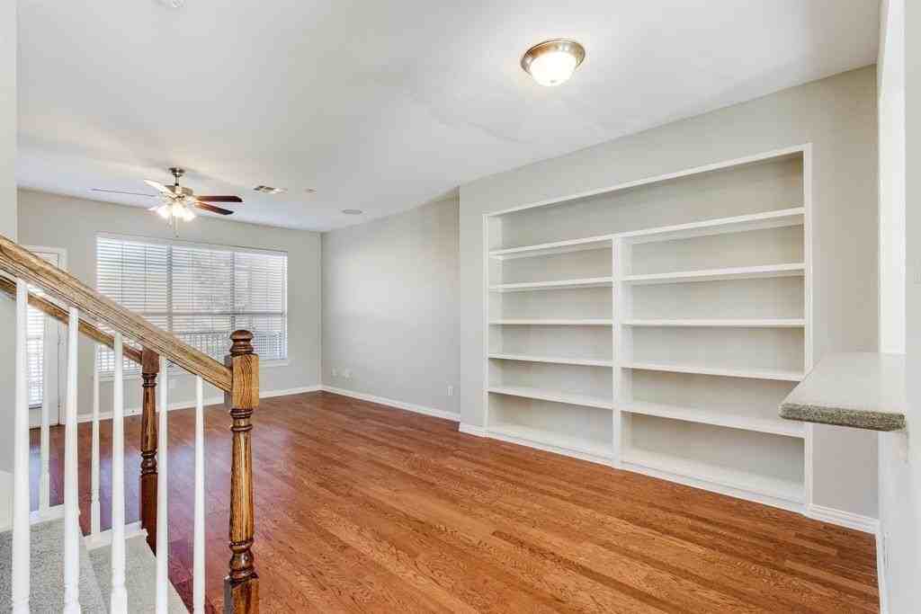 449 Busher Dr - Photo 6 of 26