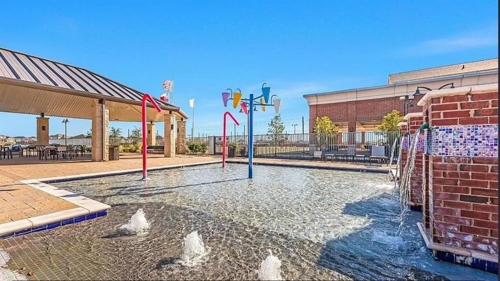 1736 Everglades Dr - Photo 7 of 11