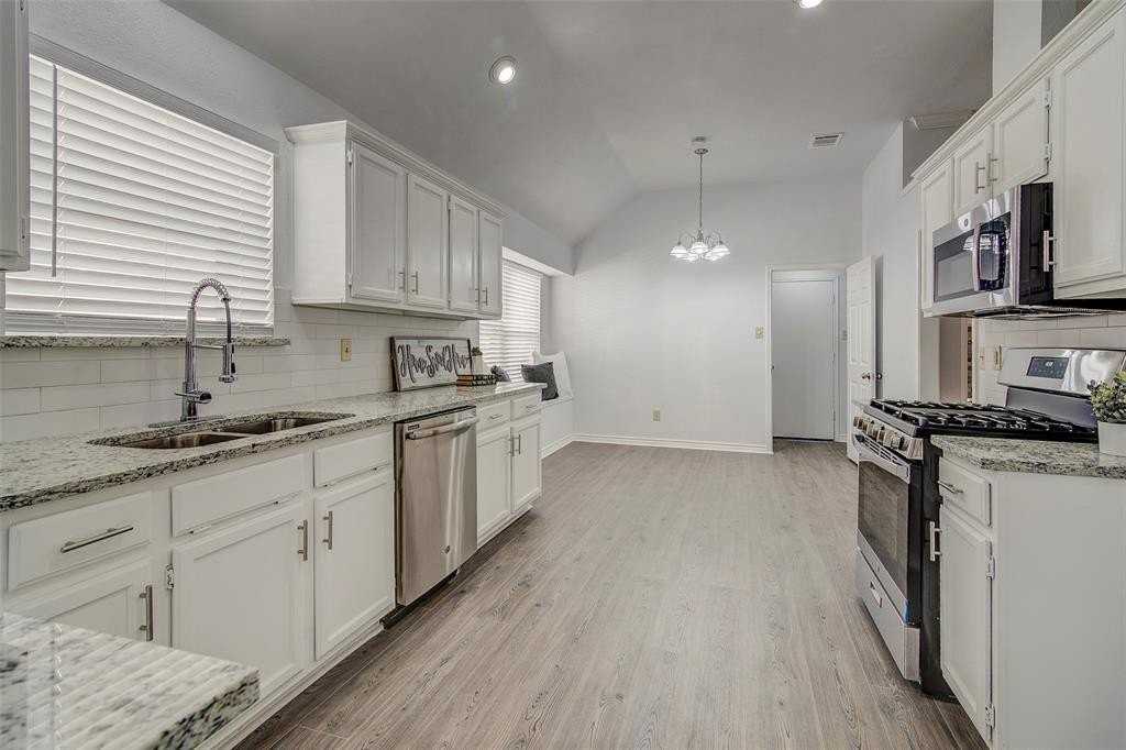 815 Fairlawn St - Photo 5 of 22