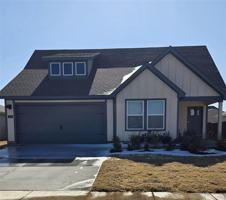 featured image of 729 Lantana Ln