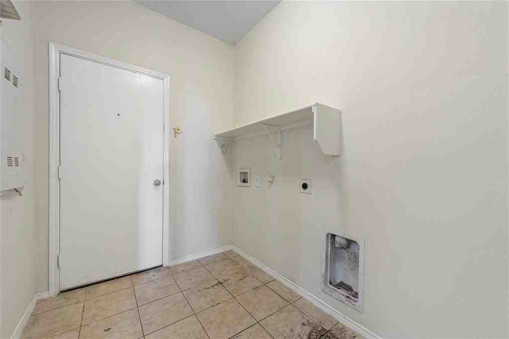 2239 Heaton - Photo 5 of 25