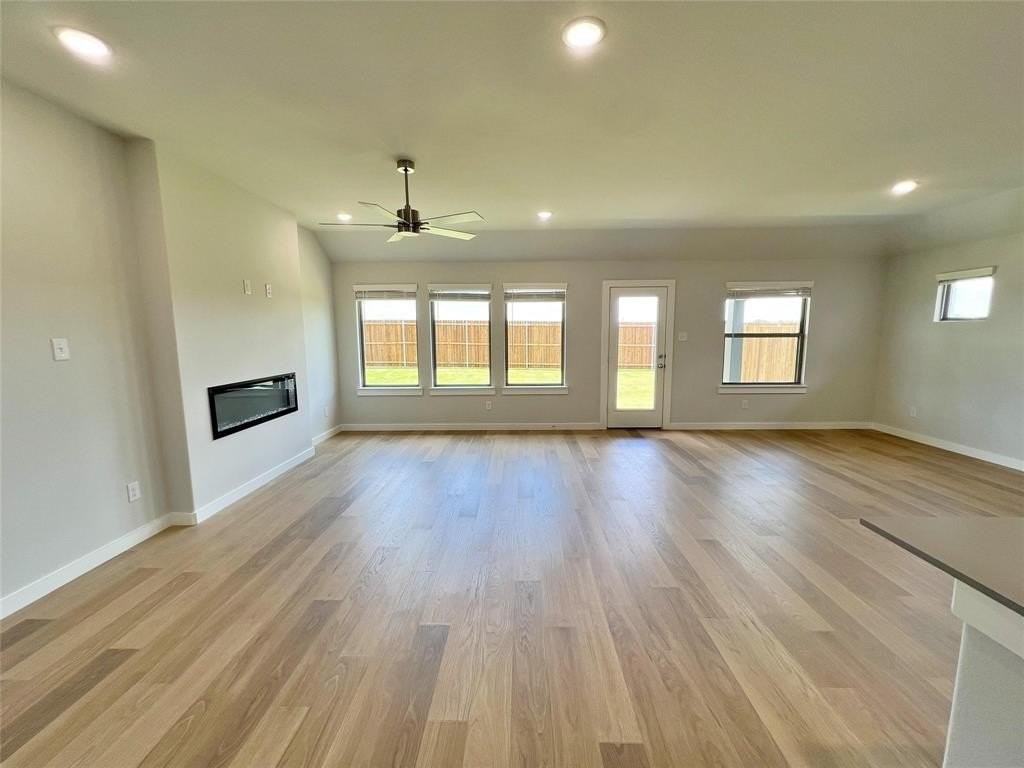 1005 Airbender Dr - Photo 5 of 30