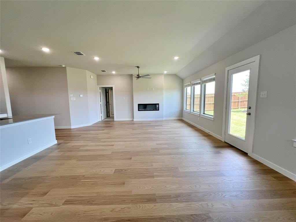 1005 Airbender Dr - Photo 6 of 30