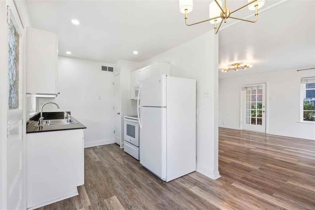 6914 San Mateo Blvd - Photo 6 of 13