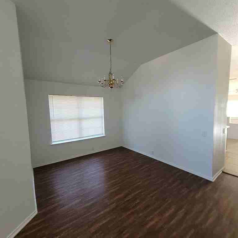 825 Stafford Station Dr - Photo 5 of 13