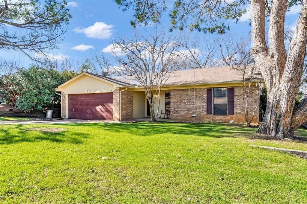 1713 Sagebrush Trl - Photo 3 of 29