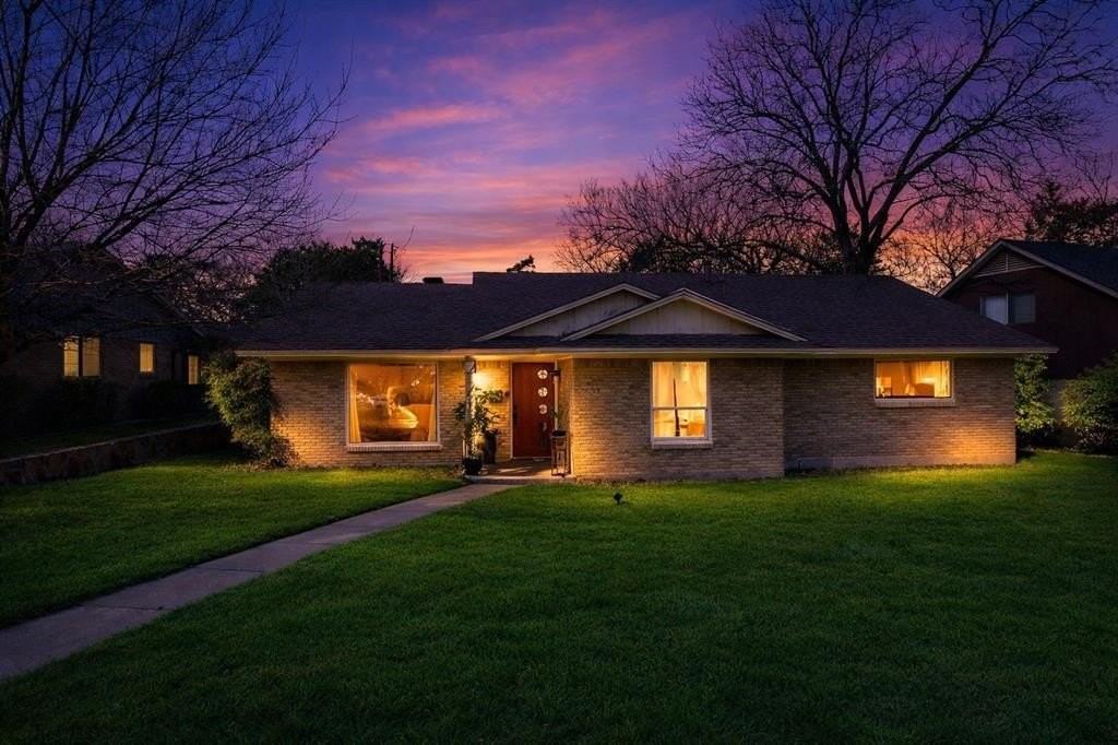 1623 Hanging Cliff Dr