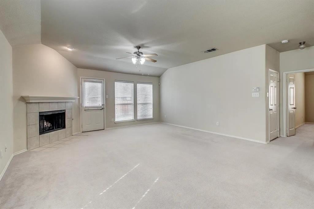 13575 Valley Mills Dr - Photo 7 of 23