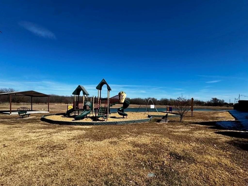 268 Spring Hollow Dr - Photo 2 of 27