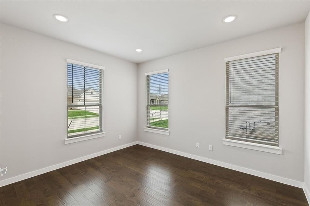 16361 Weatherwood Dr - Photo 5 of 18