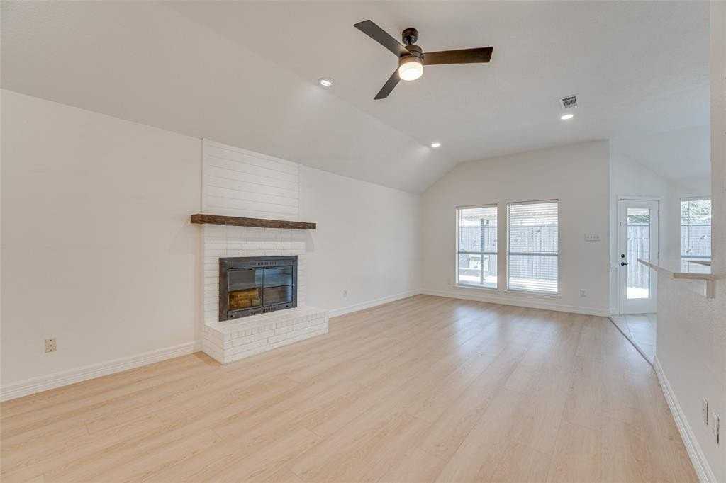 318 Winter Park - Photo 4 of 31