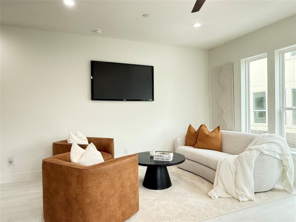 7207 Mohawk Dr #303 - Photo 5 of 23