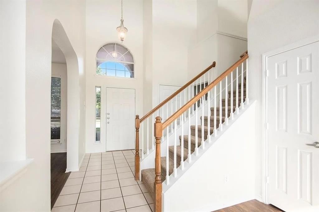 10100 Bull Run - Photo 3 of 16