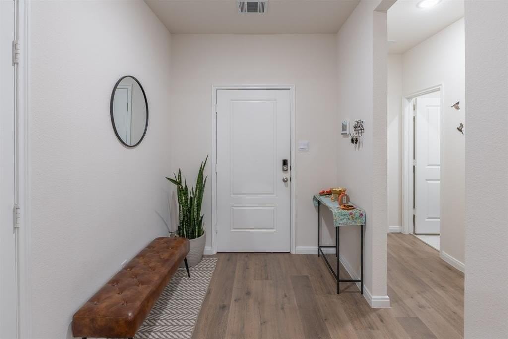 1602 Harvest Glen Dr - Photo 5 of 39