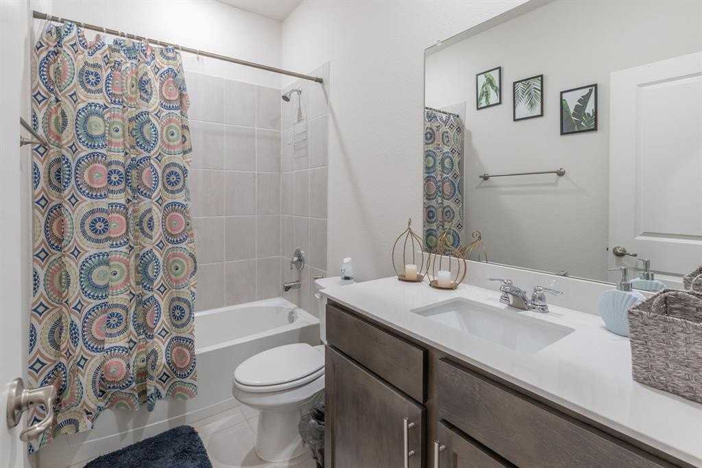 1602 Harvest Glen Dr - Photo 7 of 39