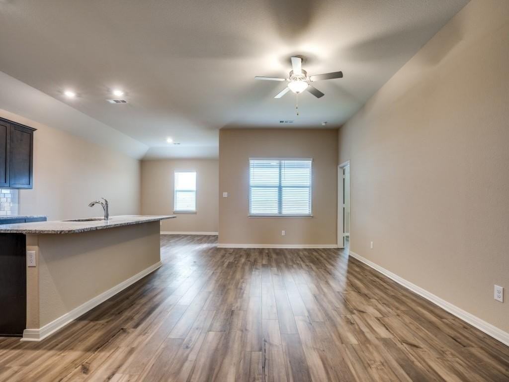 233 Enchanted Way - Photo 4 of 25