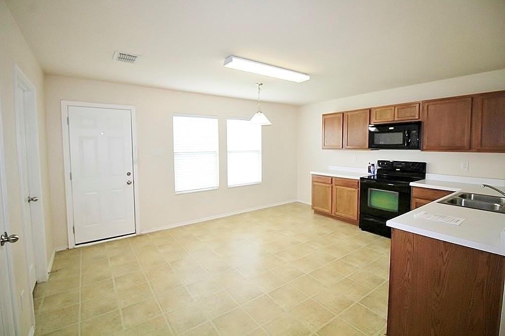 1920 J Cheshier Rd - Photo 5 of 21