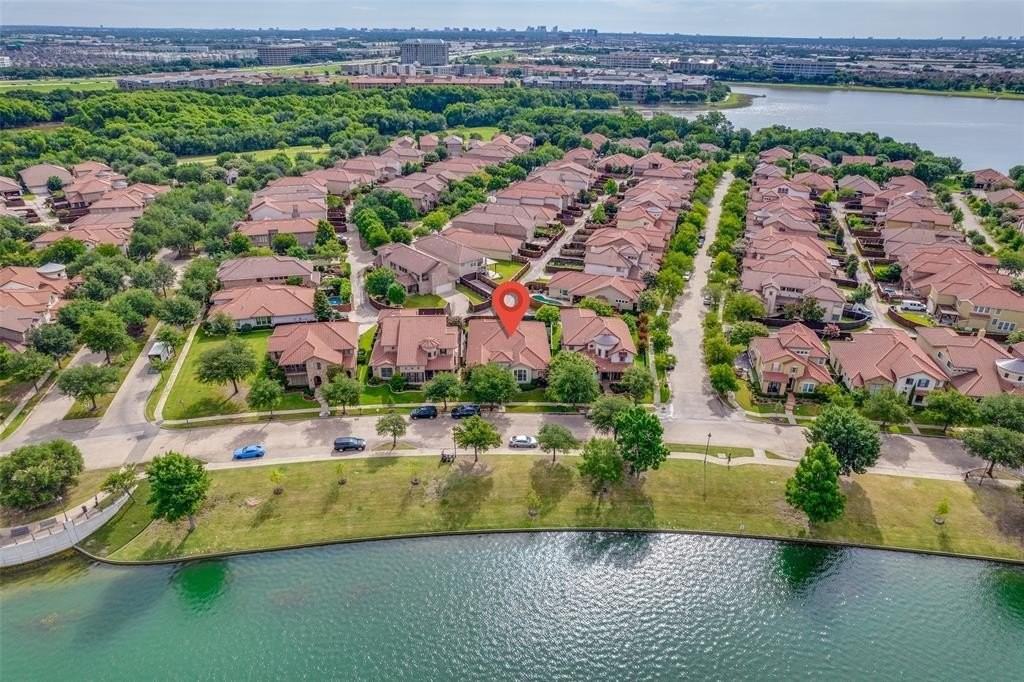 1106 Camino Lago - Photo 3 of 37