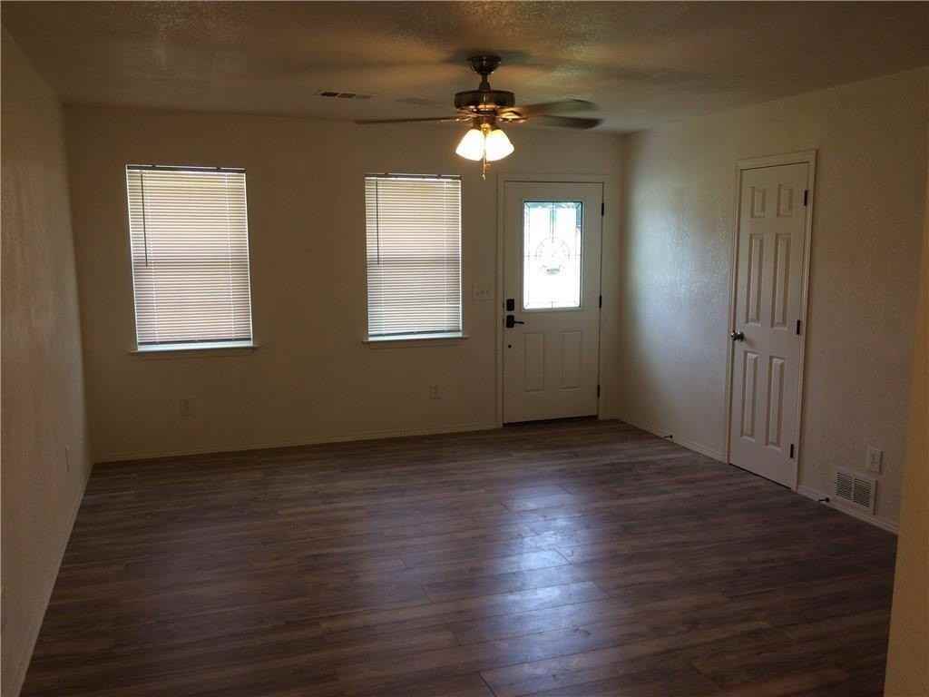 600 Pacific St E - Photo 7 of 18