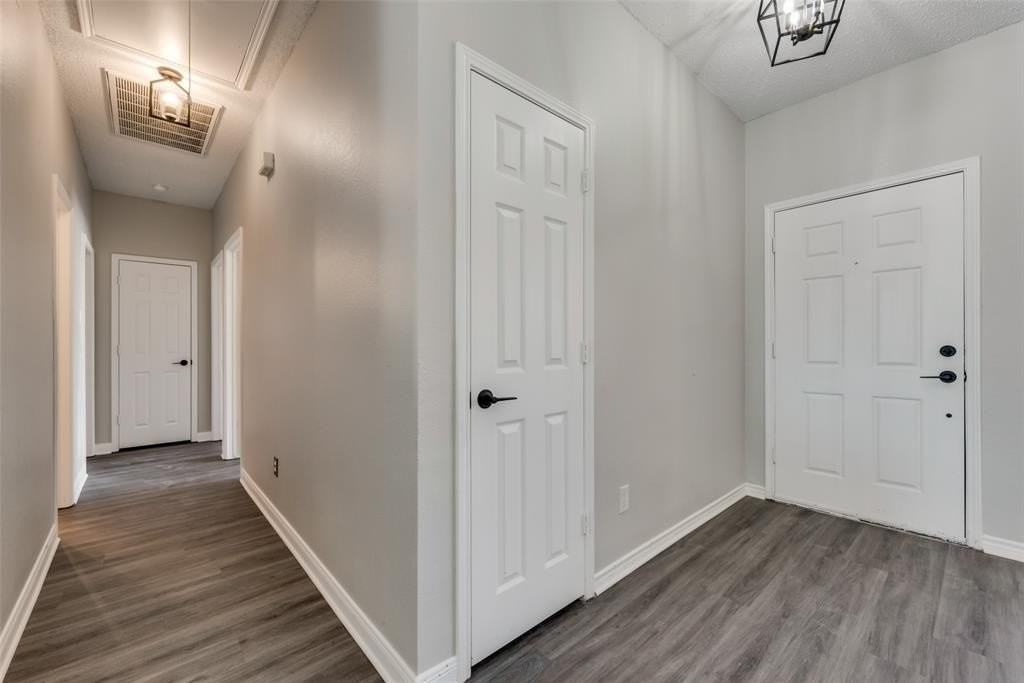 5509 Fruitwood Dr - Photo 3 of 25