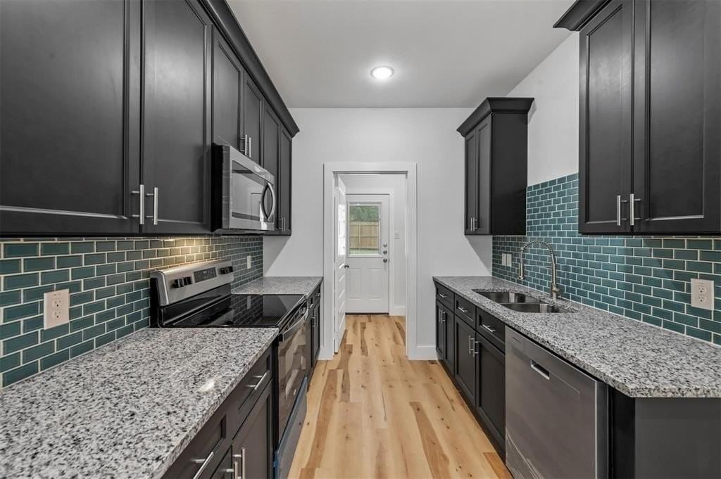 6127 Tejas Dr - Photo 7 of 20