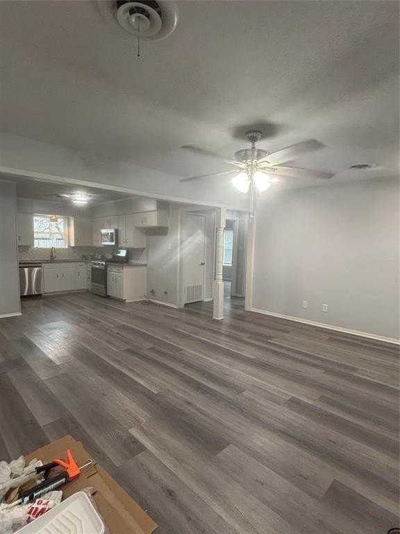 116 S 10th St - Photo 3 of 7