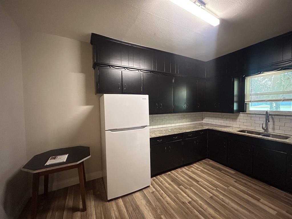 111 S Wood St - Photo 7 of 13