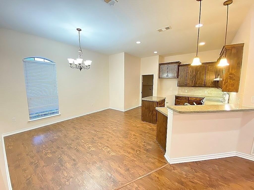 132 Hedgerow Ln - Photo 5 of 14