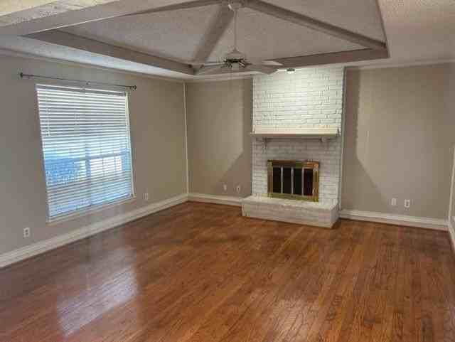 2628 Lawndale Dr - Photo 3 of 11