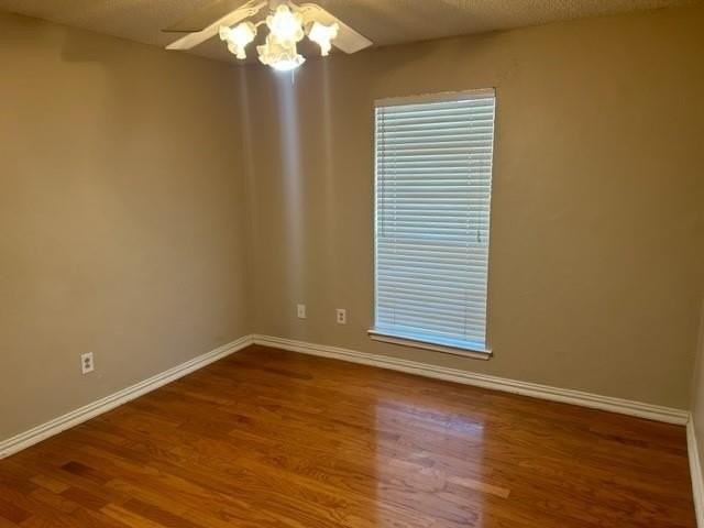 2628 Lawndale Dr - Photo 7 of 11