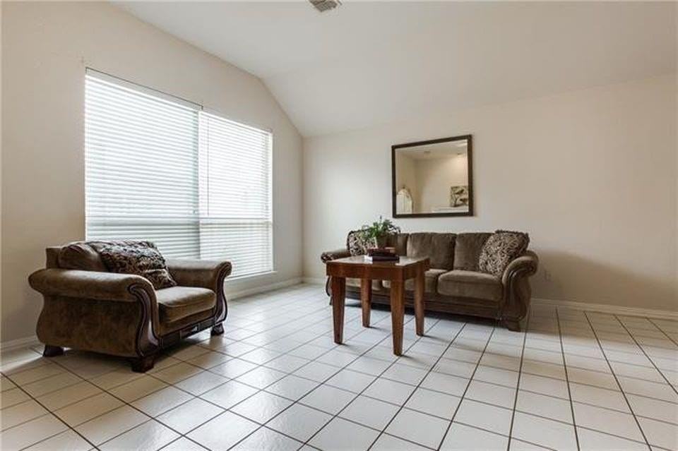 3516 Kales Ln - Photo 5 of 25