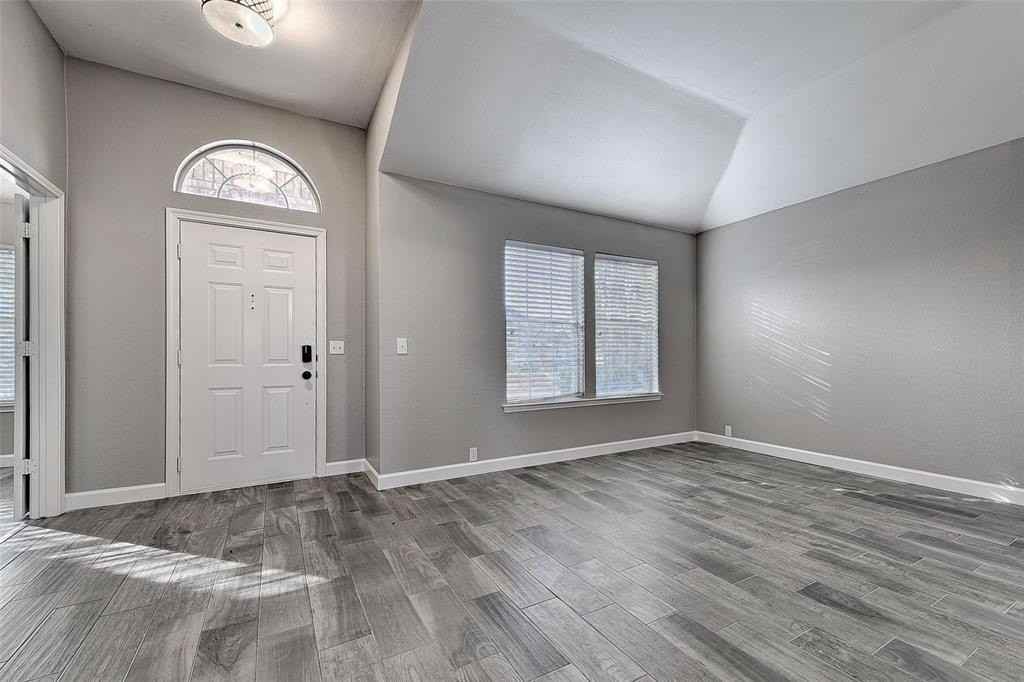 4109 Pinewood Dr - Photo 7 of 28