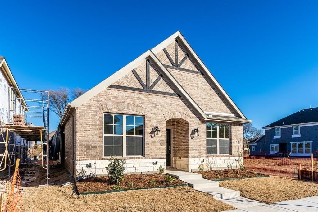 1725 Blakely Pl - Photo 2 of 33