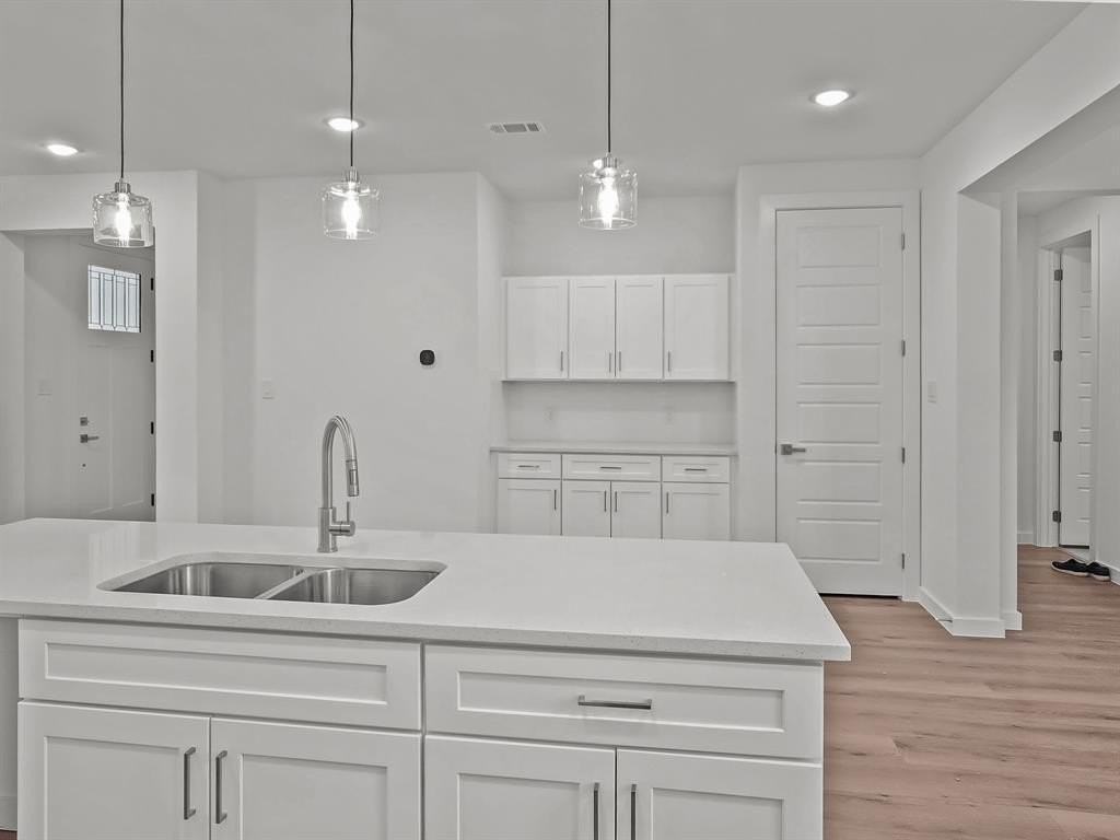 9532 Thorncrown Ln - Photo 5 of 18