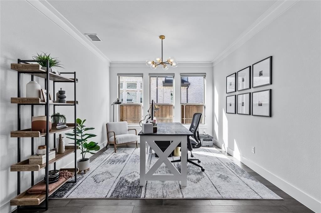 13456 Crestmoor Dr - Photo 4 of 38