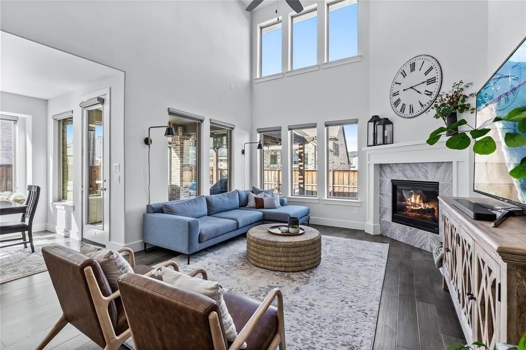 13456 Crestmoor Dr - Photo 7 of 38