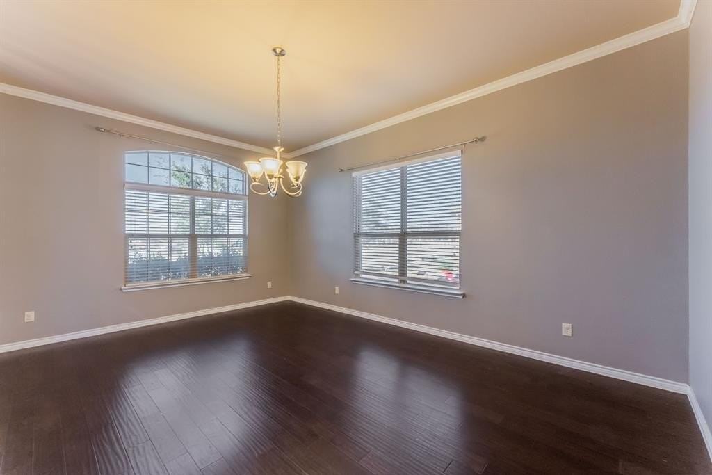 1229 Lone Pine Dr - Photo 5 of 36