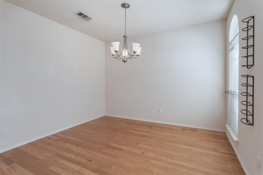 1523 Westchase Dr - Photo 2 of 26