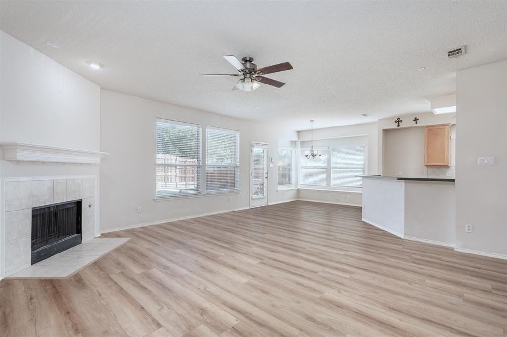 1523 Westchase Dr - Photo 4 of 26