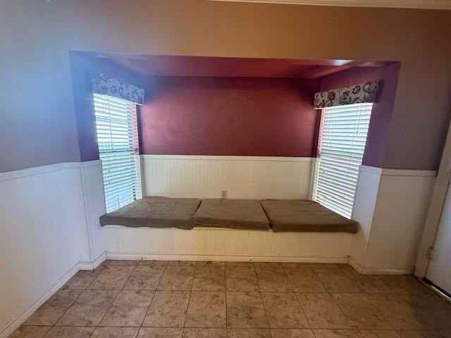 633 Woodlawn Dr - Photo 5 of 13