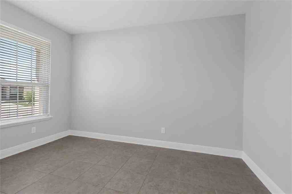 2136 Mulberry Dr - Photo 7 of 16