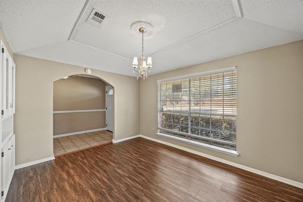 7258 Brentwood Stair Rd - Photo 3 of 25